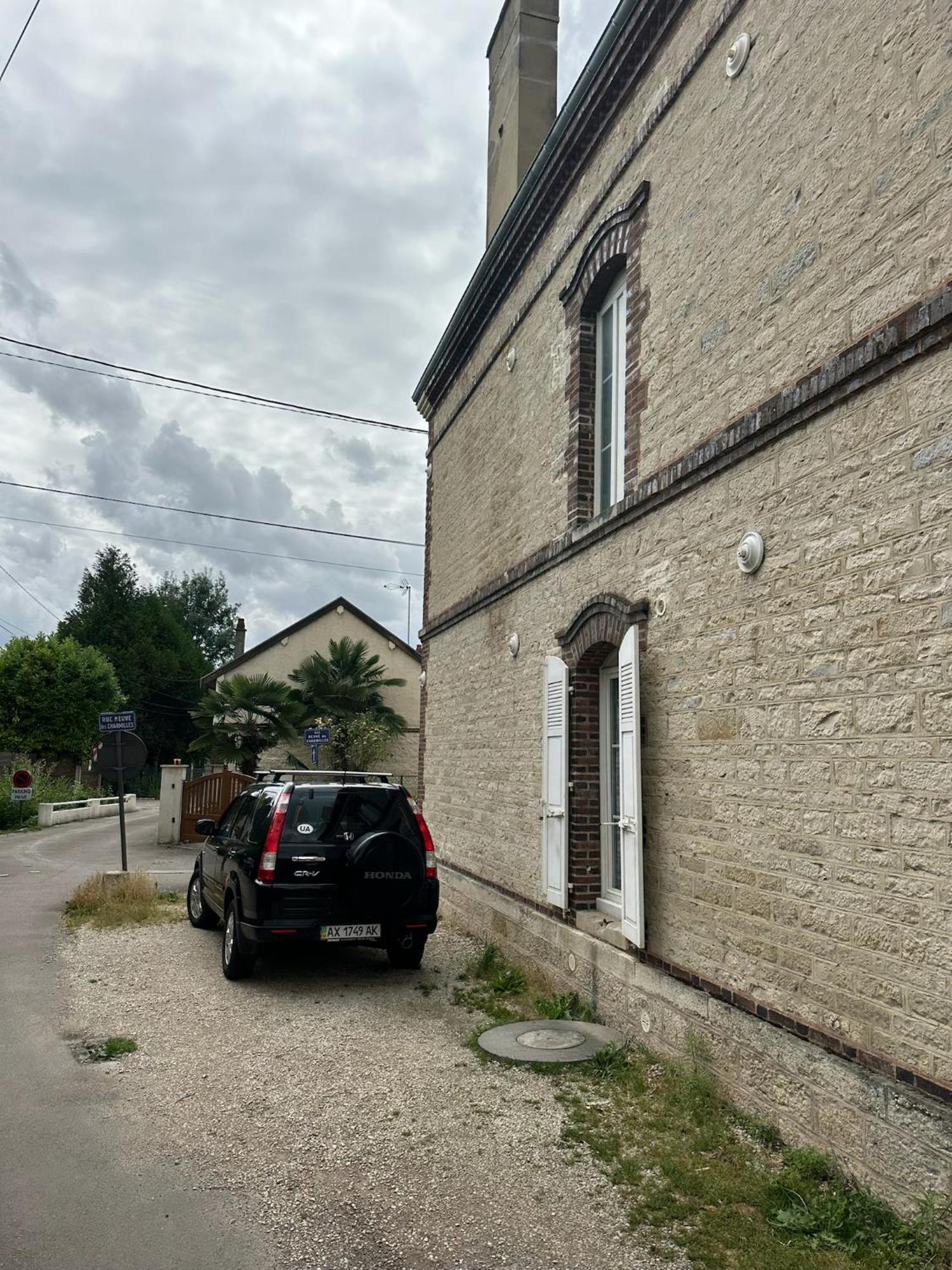 Studio 12 Proche Centre Ville Avec Wifi Parking Τρουά Εξωτερικό φωτογραφία